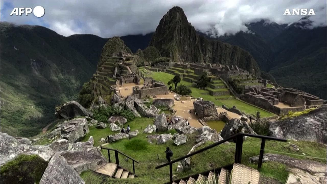 Riapre al pubblico il sito incaico di Machu Picchu, in Perù