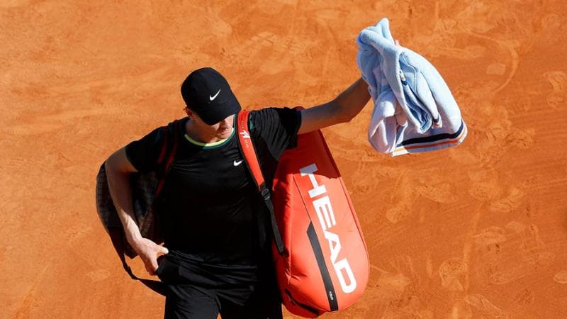 Sinner dopo la sconfitta con Tsitsipas