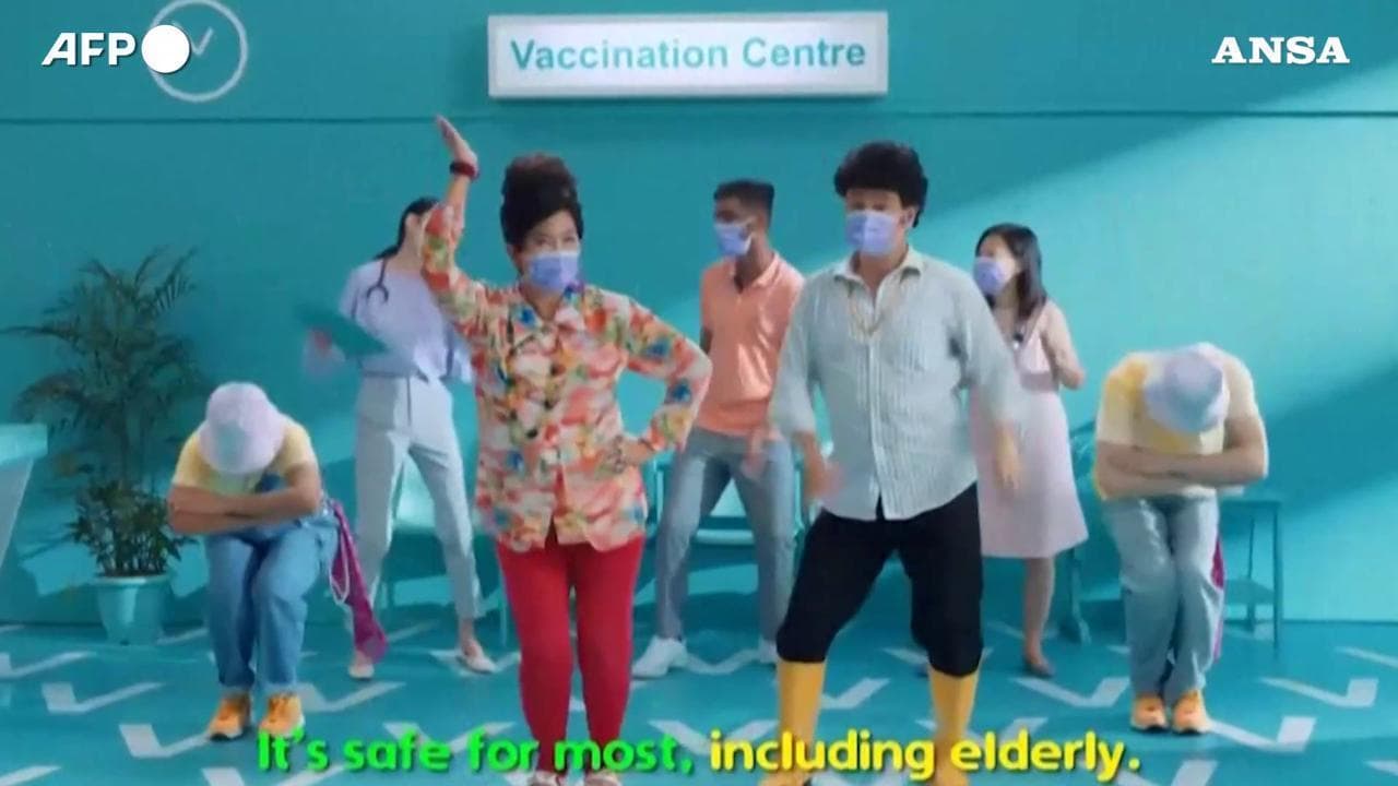 Singapore, l'esilarante video rap per invogliare le persone a vaccinarsi contro il Covid-19