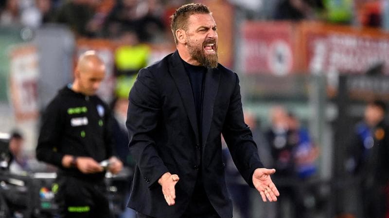 De Rossi ha rinnovato, sarà l’allenatore della Roma anche nella prossima stagione