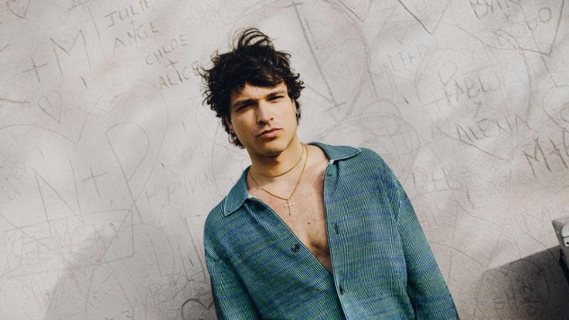 Leo Gassmann: “Le canzoni per convivere con le paure. Il cinema? Non voglio correre: dopo ‘Califano’ prendo il mio tempo”