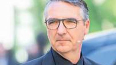 <a href="https://puntoitalia.online/dossier/le-guide/design-week/2024/04/22/news/cesar_muntada_cosi_la_auto_puo_illuminare_il_mondo-422613657/">C&eacute;sar Muntada: &ldquo;Cos&igrave; l&rsquo;auto pu&ograve; illuminare il mondo&rdquo;</a>
