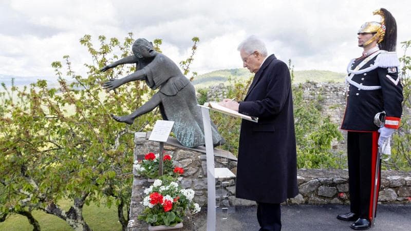 Mattarella sul 25 Aprile: “Essere uniti nell’antifascismo è un dovere, senza memoria non c’è futuro. I partigiani veri patrioti”