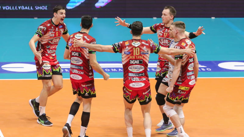 Volley, l’anno d’oro di Perugia: batte Monza e vince anche lo scudetto. Lorenzetti bis dopo Trento, Leon dà l’addio