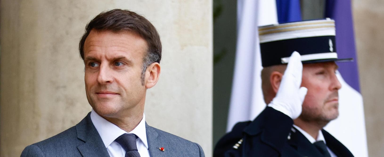 epa11314382 French President Emmanuel Macron prepares to welcome Japanese Prime Minister Fumio Kishida (not pictured) to the Elysee Palace in Paris, France, 02 May 2024.  EPA/MOHAMMED BADRA