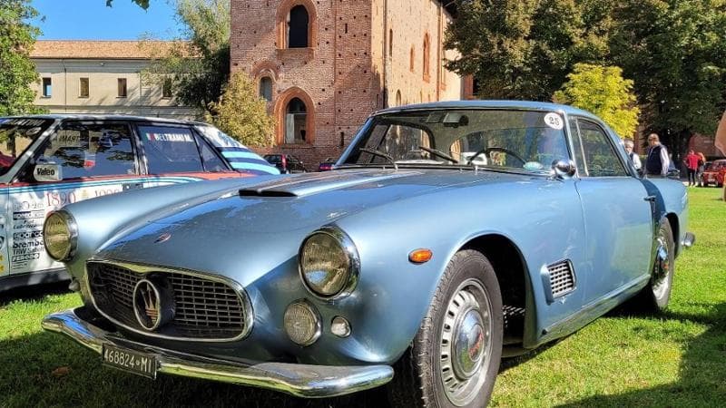 Auto storiche, la denuncia del Codacons: “L’80% dei veicoli è un furgone da lavoro”