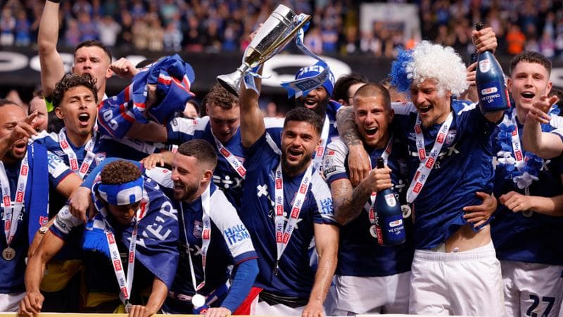 La festa dei giocatori dell'Ipswich