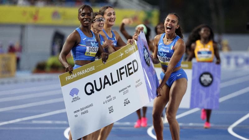 Le azzurre della 4x100 festeggiano la qualificazione