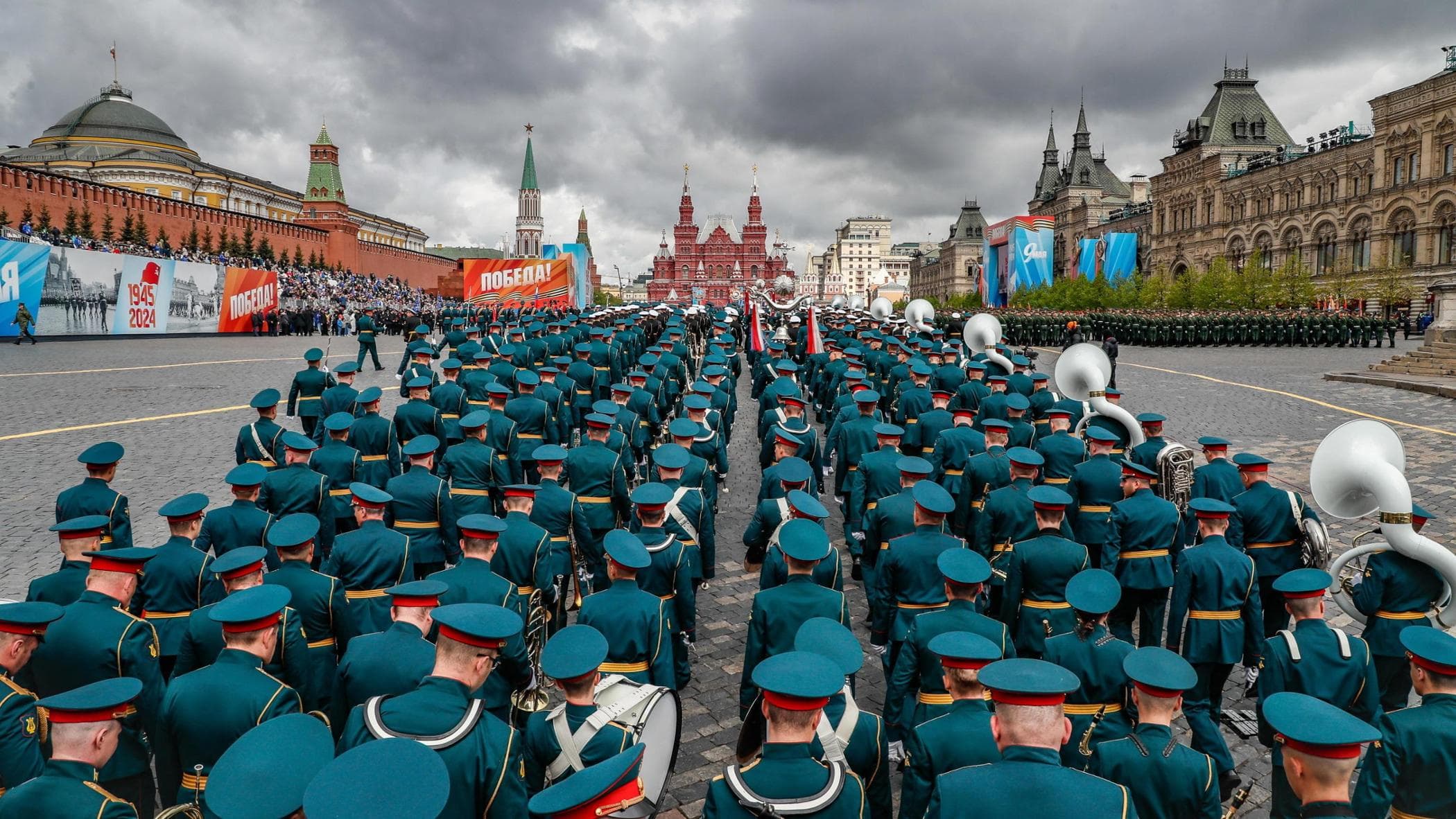 プーチン大統領、戦勝パレードで「核戦力は警戒している」