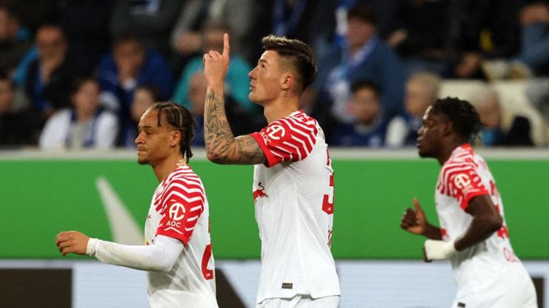 Sesko festeggia un gol