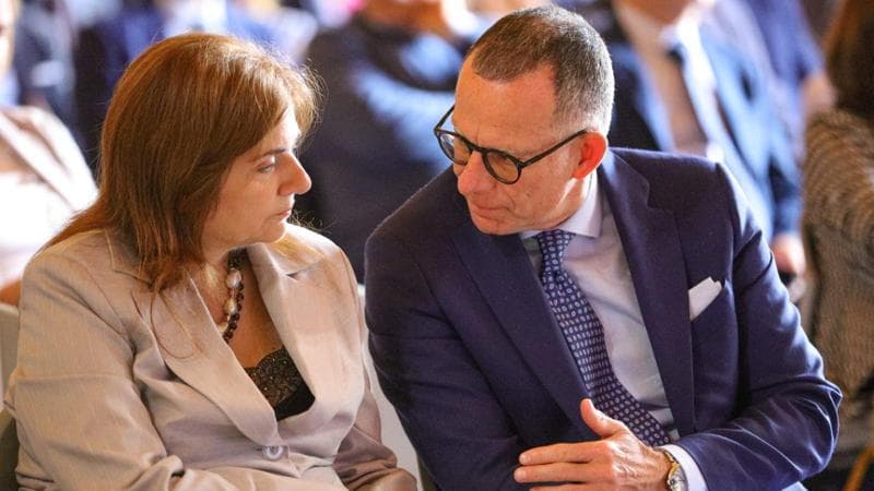 Il presidente dell'Inps Gabriel Fava (a destra) e il direttore generale dell'Inps Valeria Vittimberga
