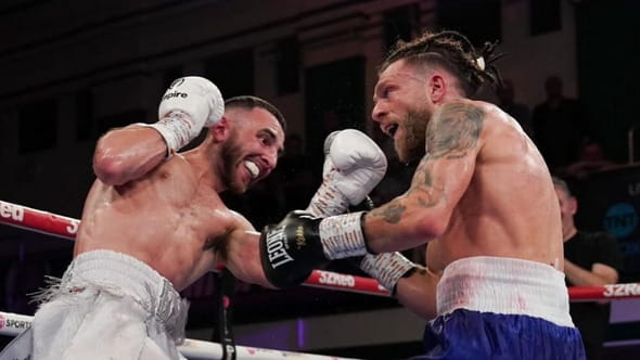 Grandelli, grande match a Londra. Ma i giudici premiano Collins