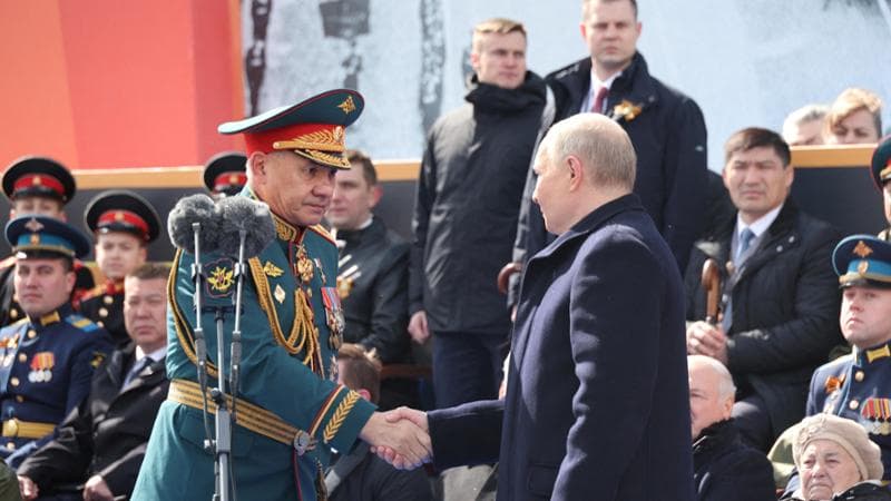 Cosa succede dopo il rimpasto di Putin, la mossa dello Zar per sopravvivere alla sua guerra lunga