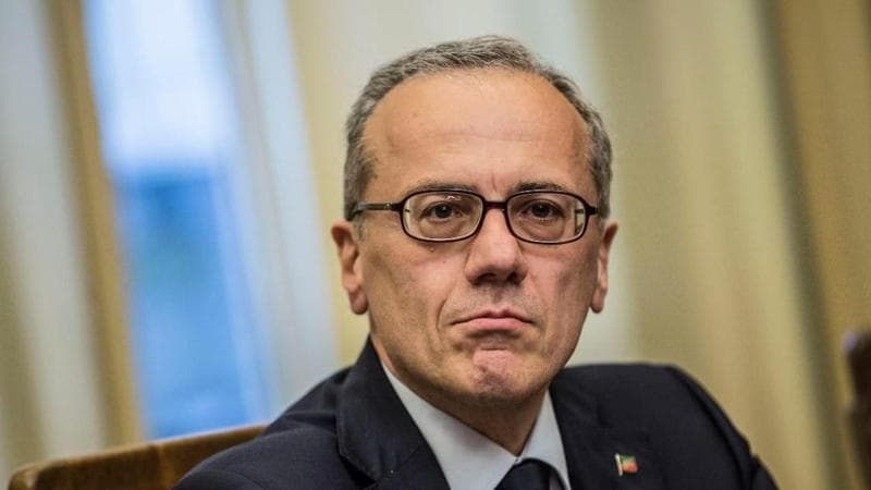 Elio Vito, da pretoriano di Berlusconi a Ilaria Salis. Una vita da troll della politica