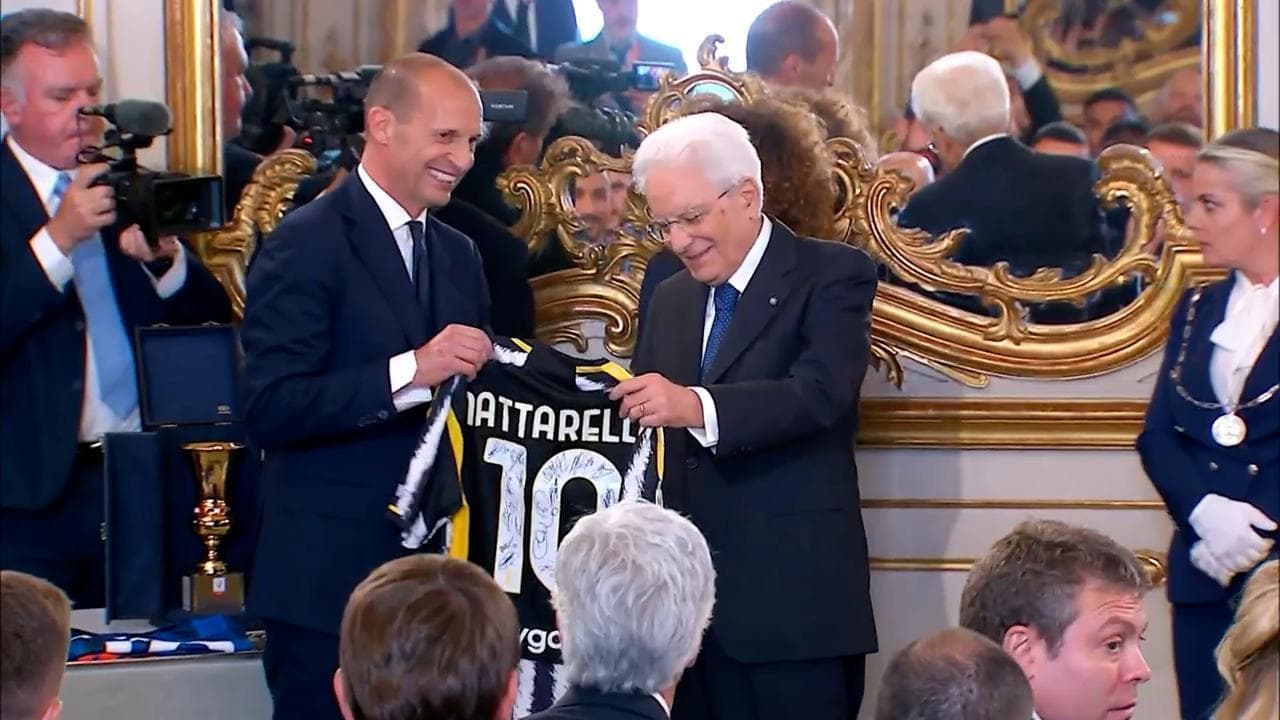 Coppa Italia, Mattarella riceve le maglie di Juventus e Atalanta prima della finale