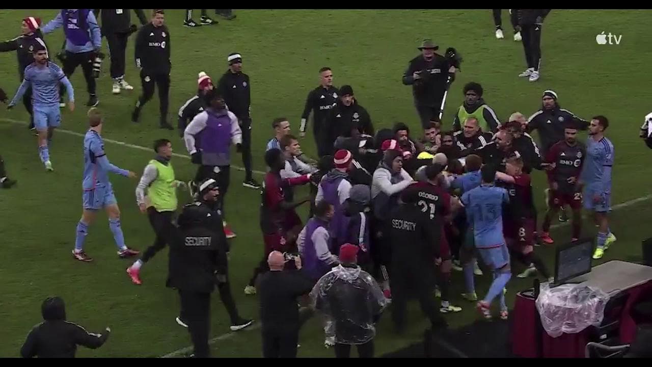 Rissa gigante alla fine di Toronto-New York: ci sono anche Insigne e Bernardeschi