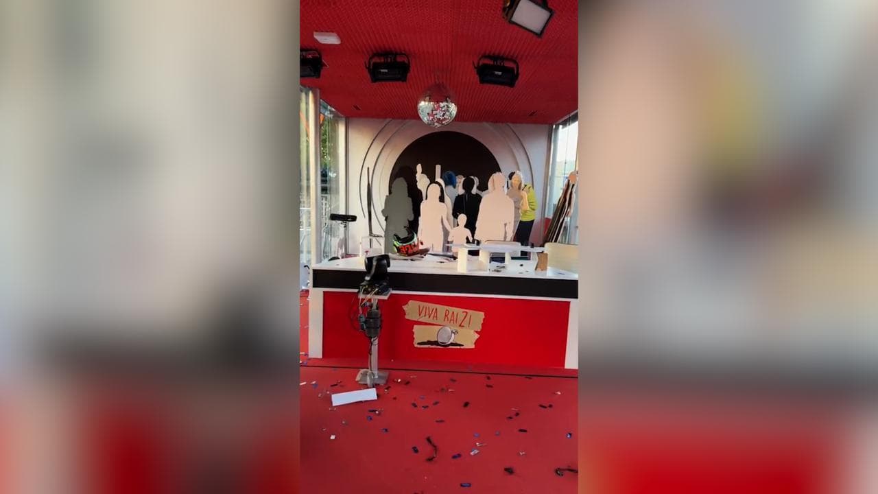 Fiorello torna negli studi vuoti di "VivaRai2!": il video postato dal conduttore sui social