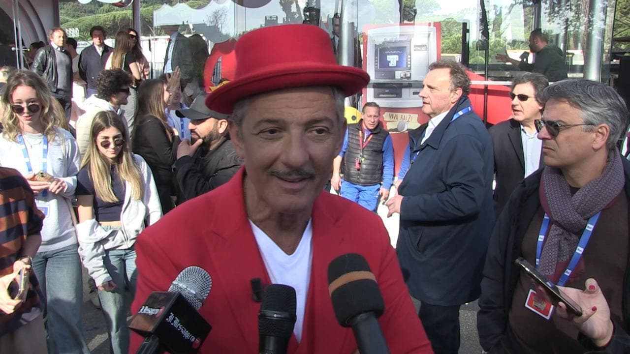 Fiorello chiude 'VivaRai2', gran finale con Amadeus e Jovanotti: "Ciao a tutti, ci si rivede alla prossima idea"