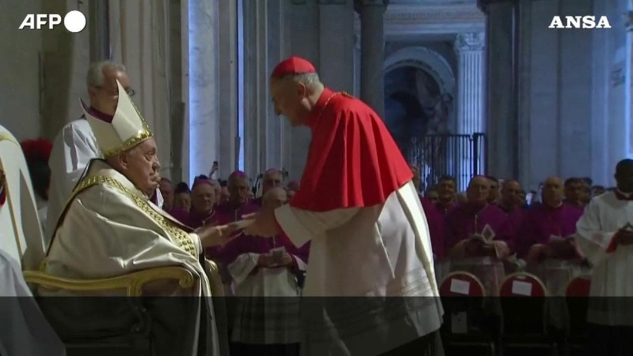 Il Papa indice il Giubileo del 2025: la consegna della Bolla ai cardinali