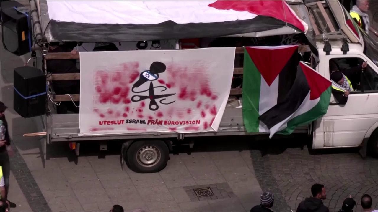 Malmo, filopalestinesi in piazza contro la partecipazione di Israele a Eurovision