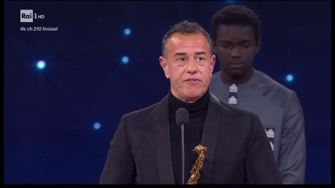 David di Donatello 2024, Garrone e i suoi attori: "Dedichiamo il premio a chi è morto nel deserto e sul mare"