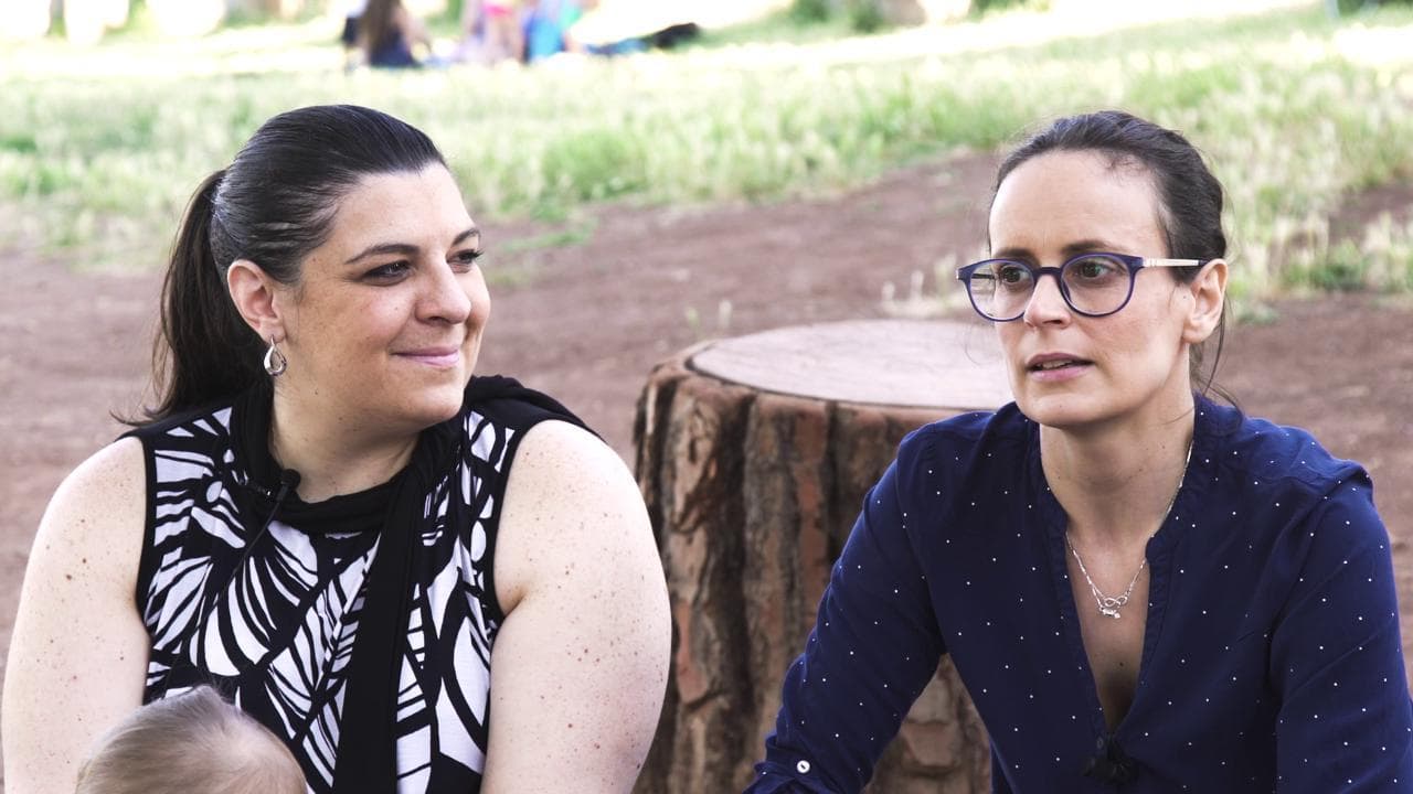 Nuovi Genitori, Alessia ed Eleonora: "Mamme con il metodo ROPA, ma l'Italia non lo riconosce"