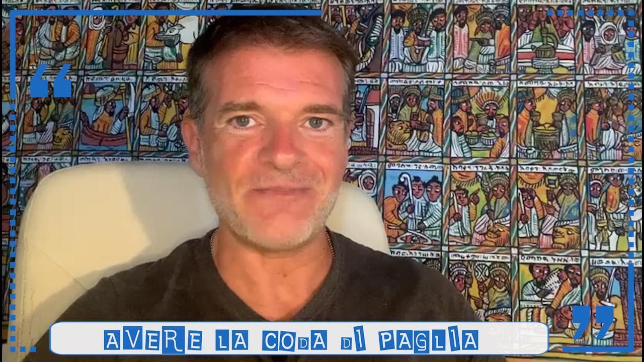 Stefano Massini, "Parole in corso": perché si dice "avere la coda di paglia"