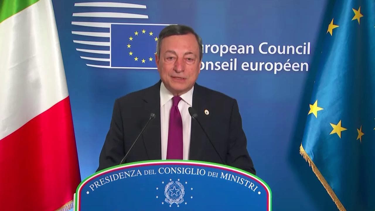 Draghi: "La pandemia non è finita, dobbiamo evitare di ritrovarci nella situazione di settembre"