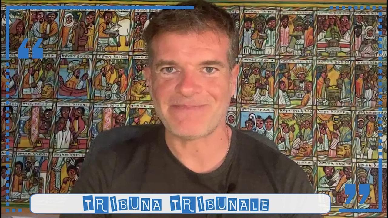Stefano Massini, "Parole in corso": l'origine delle parole "tribuna e tribunale"