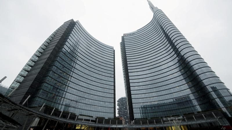 Tribunale russo sequestra 463 milioni a Unicredit&nbsp;per un contenzioso su un impianto di gas liquido
