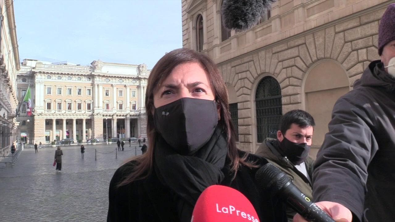 Fiducia a Conte. Polverini: "Non mi ha meravigliato il voto di Mariarosaria Rossi". Tajani: "Al Colle per impedire compravendite nei palazzi"