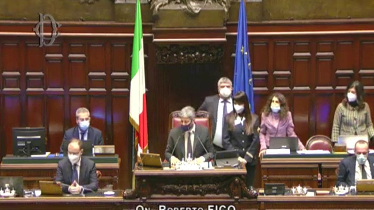 Crisi di Governo, Conte incassa la fiducia alla Camera: 321 i voti favorevoli