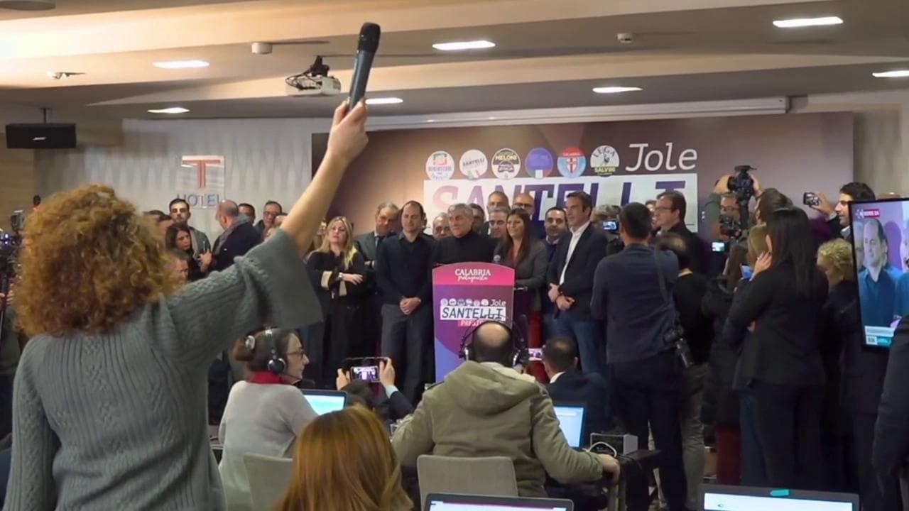Elezioni regionali 2020, Berlusconi chiama Santelli: "M5s irrilevanti, Forza Italia insostituibile"