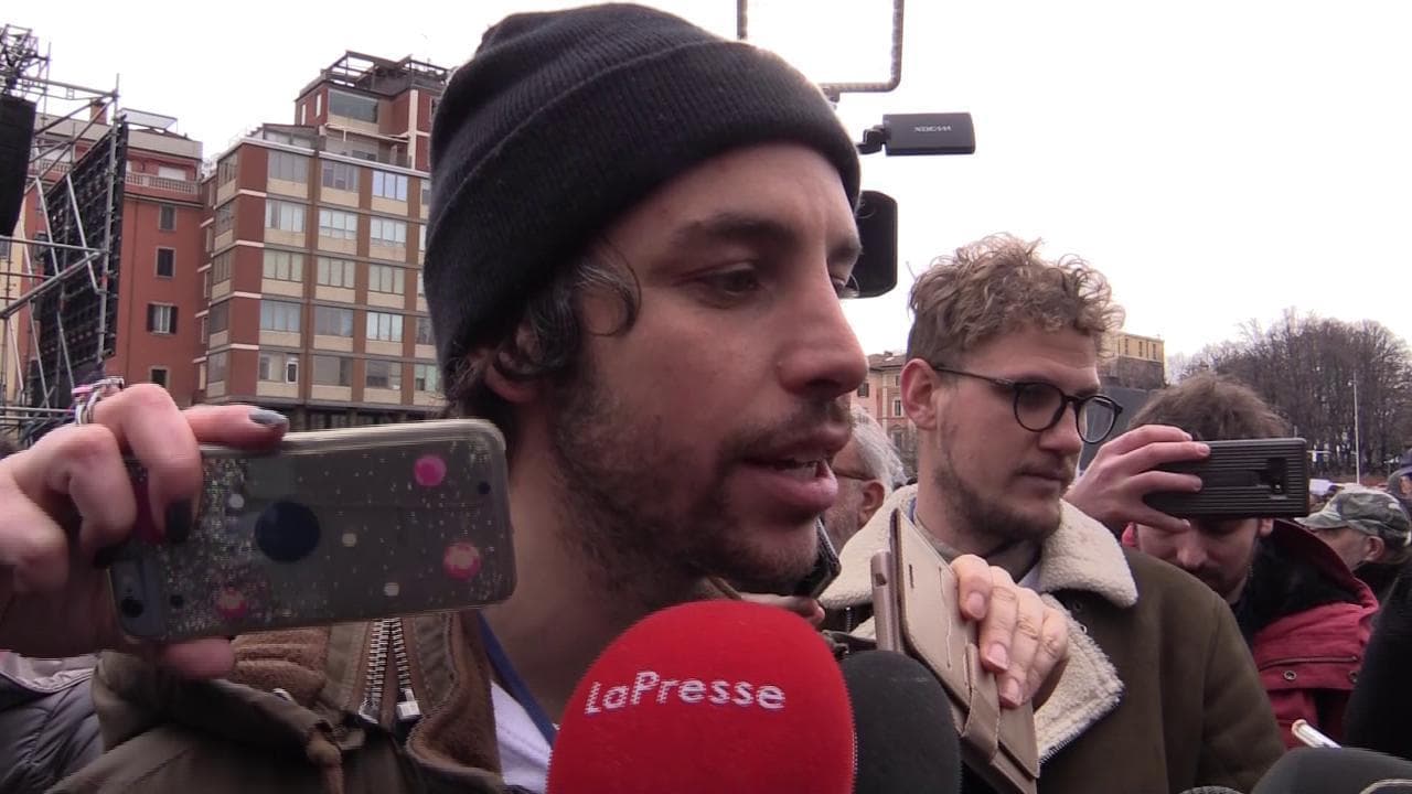 Sardine a Bologna, Mattia Santori: "Noi con il Pd? È troppo presto"