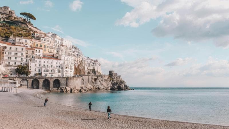 Positano (SA) - credits Pat Whelen via Unsplash