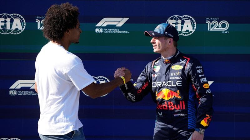 Verstappen premiato da Zirkzee