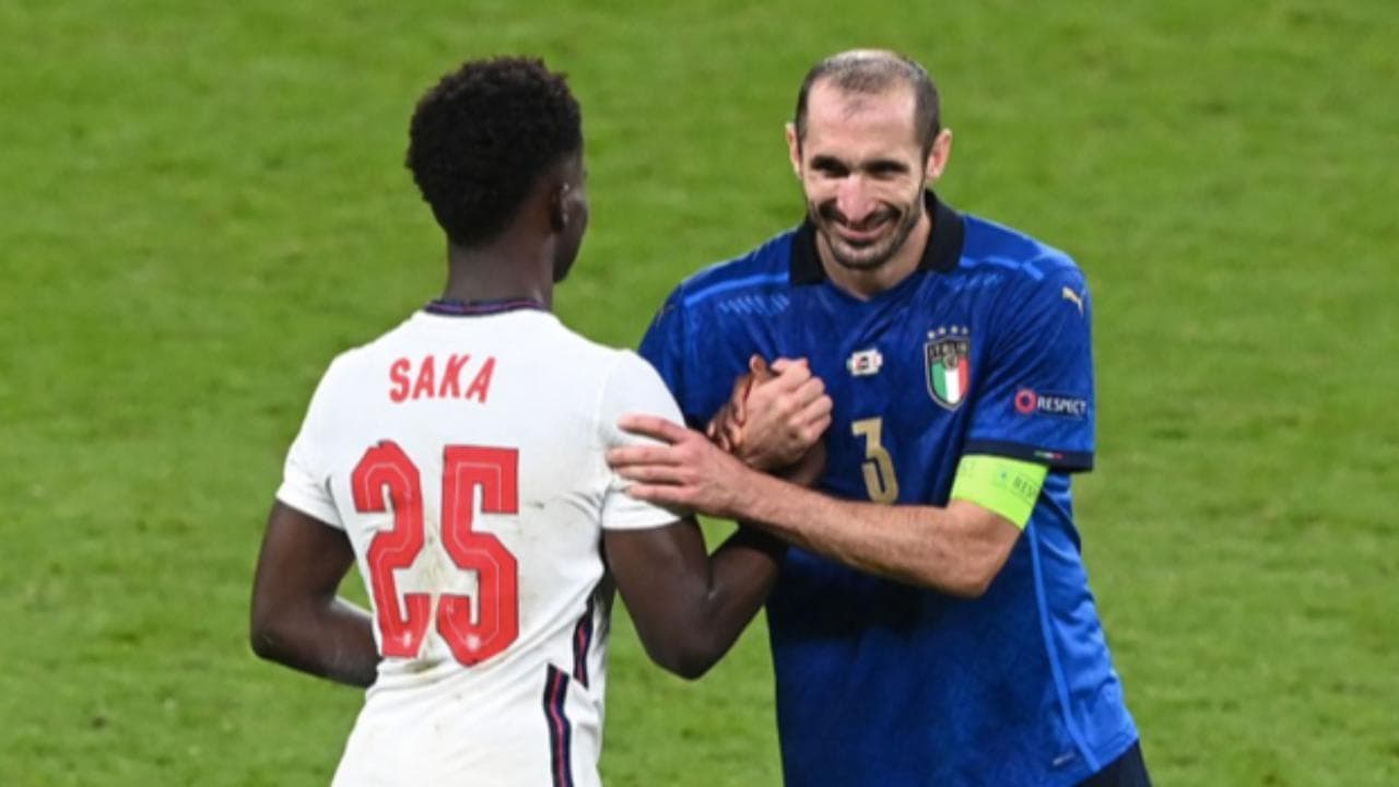 Urla "Kiricocho" e il tuo avversario avrà sfortuna. il leggendario anatema strillato da Chiellini