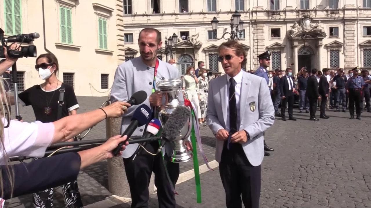Euro2020, gli azzurri arrivano al Quirinale. Mancini: "Aver reso felice l'Italia è la cosa più bella"