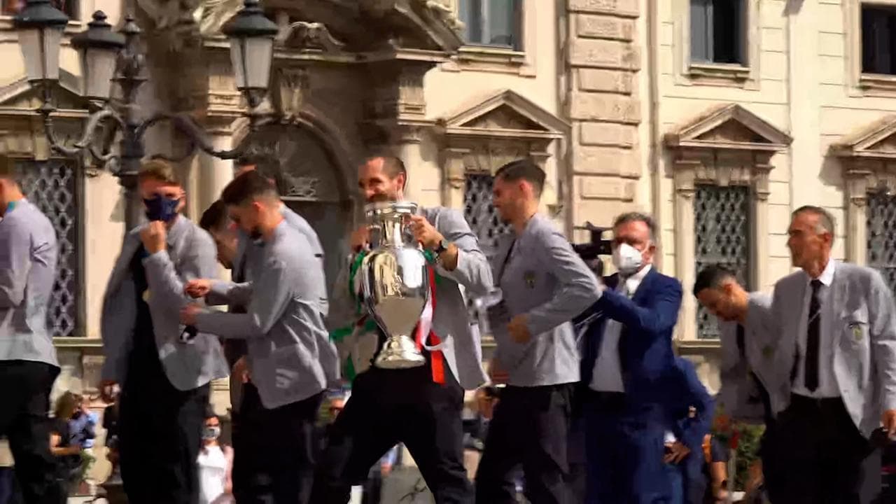 Euro2020, Italia arrivata al Quirinale: Chiellini alza la Coppa