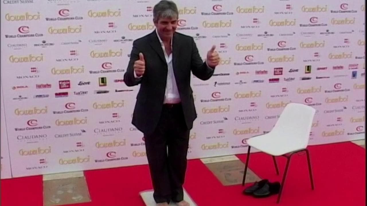 È morto Paolo Rossi, Golden Foot 2017: il campione lascia le impronte sulla Champions Promenade di Monte Carlo