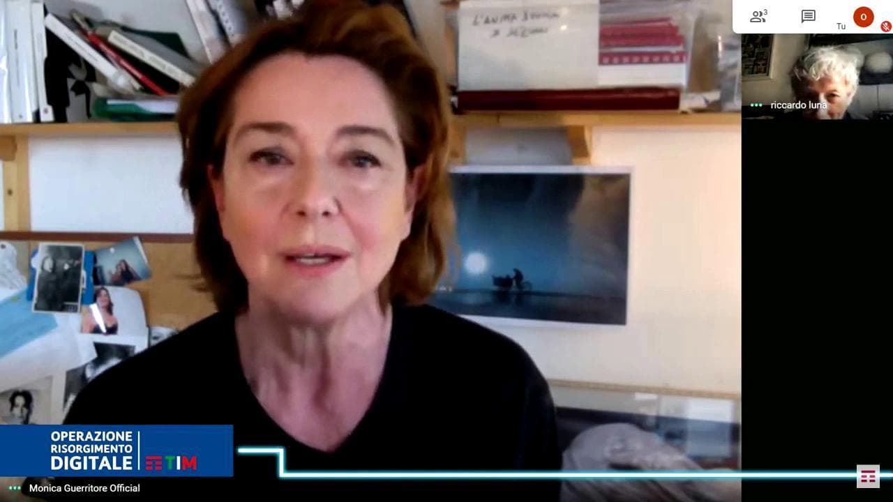 Risorgimento Digitale, l'attrice Guerritore: "I teatri sono chiusi e vuoti, usiamoli per le scuole"