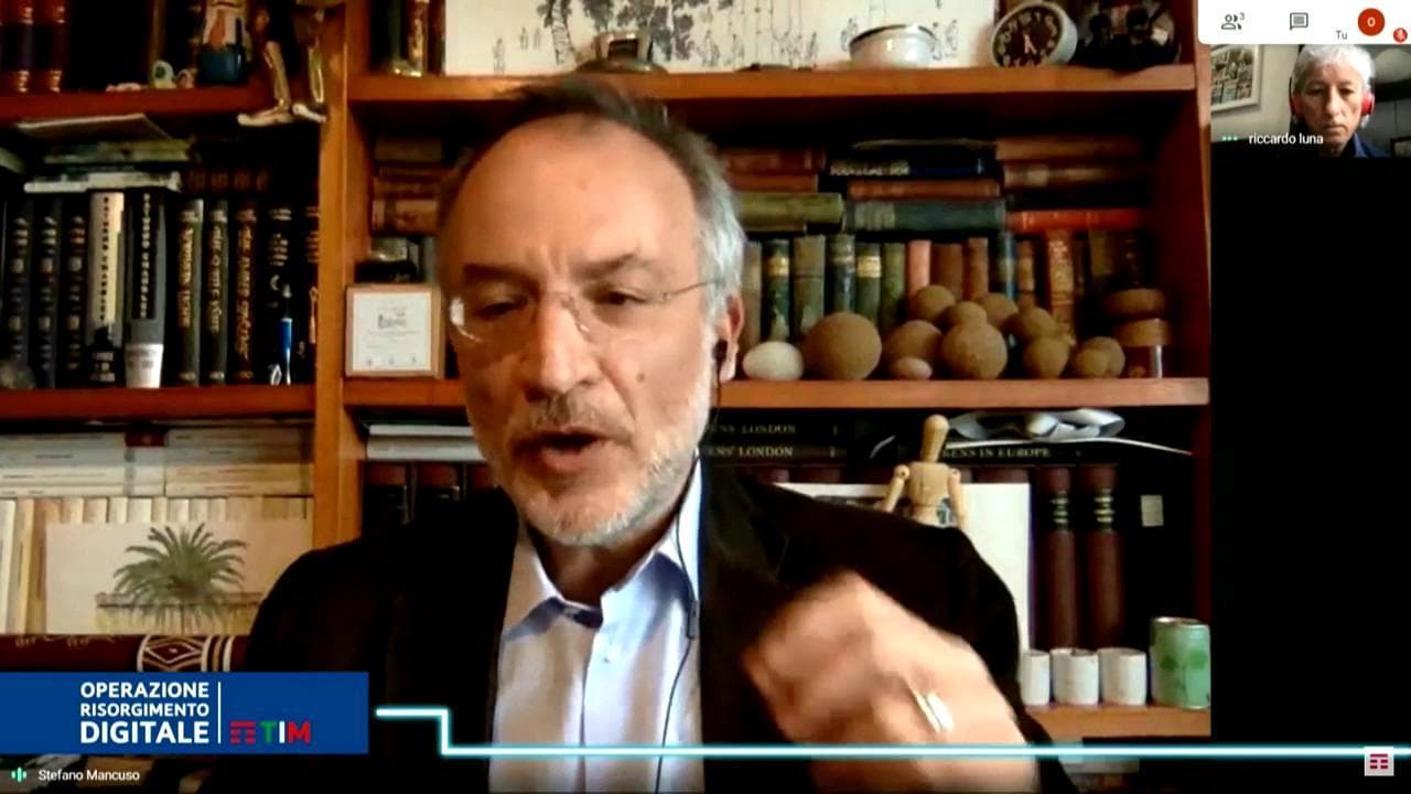 Risorgimento digitale, il botanico Mancuso: "Distruzione dell'ambiente aumenta la diffusione del virus"