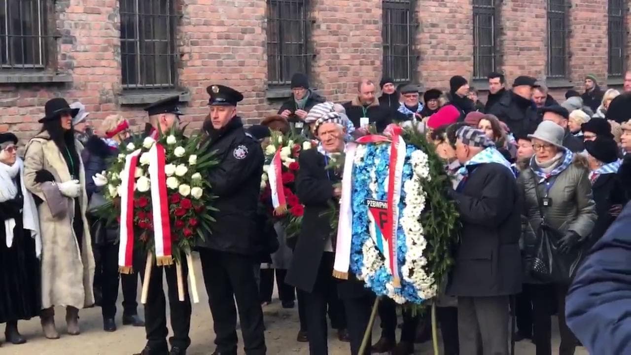 Giornata della memoria, la marcia silenziosa dei sopravvissuti ad Auschwitz