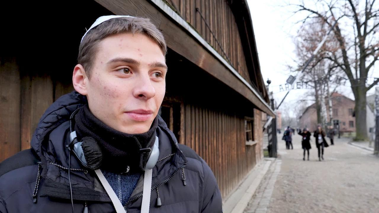 Giornata Memoria, David, 18 anni: "Portare la kippah qui ad Auschwitz è un grande segnale di vita"