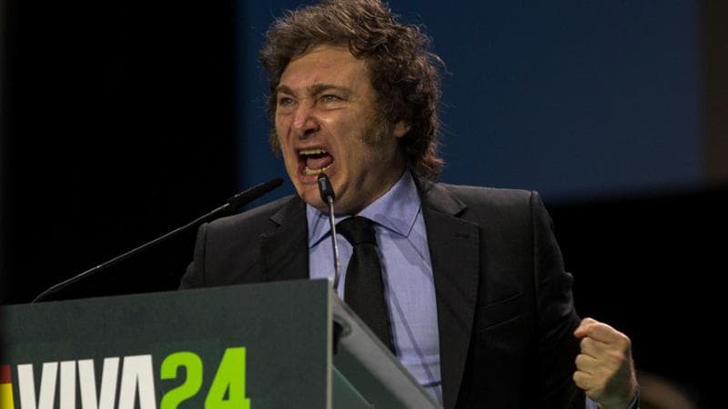 Milei rilancia il suo attacco a Sánchez : “Codardo difeso da donne”. Il premier spagnolo: “È inadeguato”