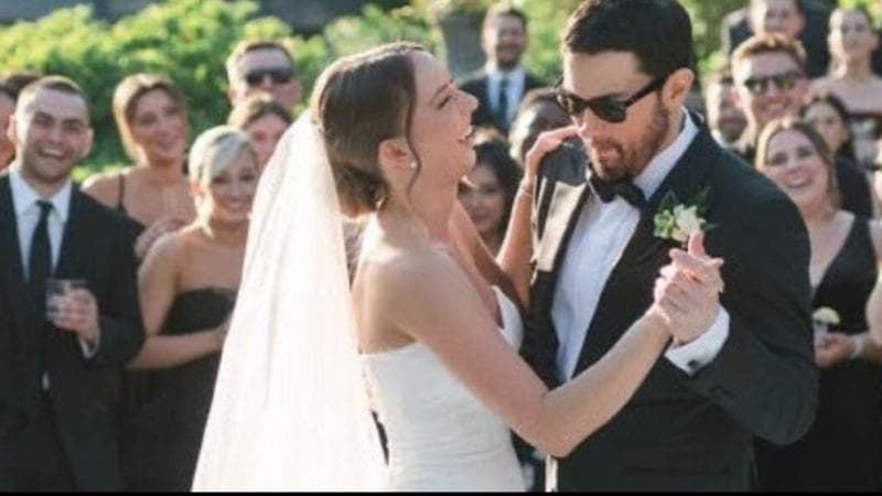 Eminem, si è sposata la figlia Hailie Jade: le foto del ballo con papà