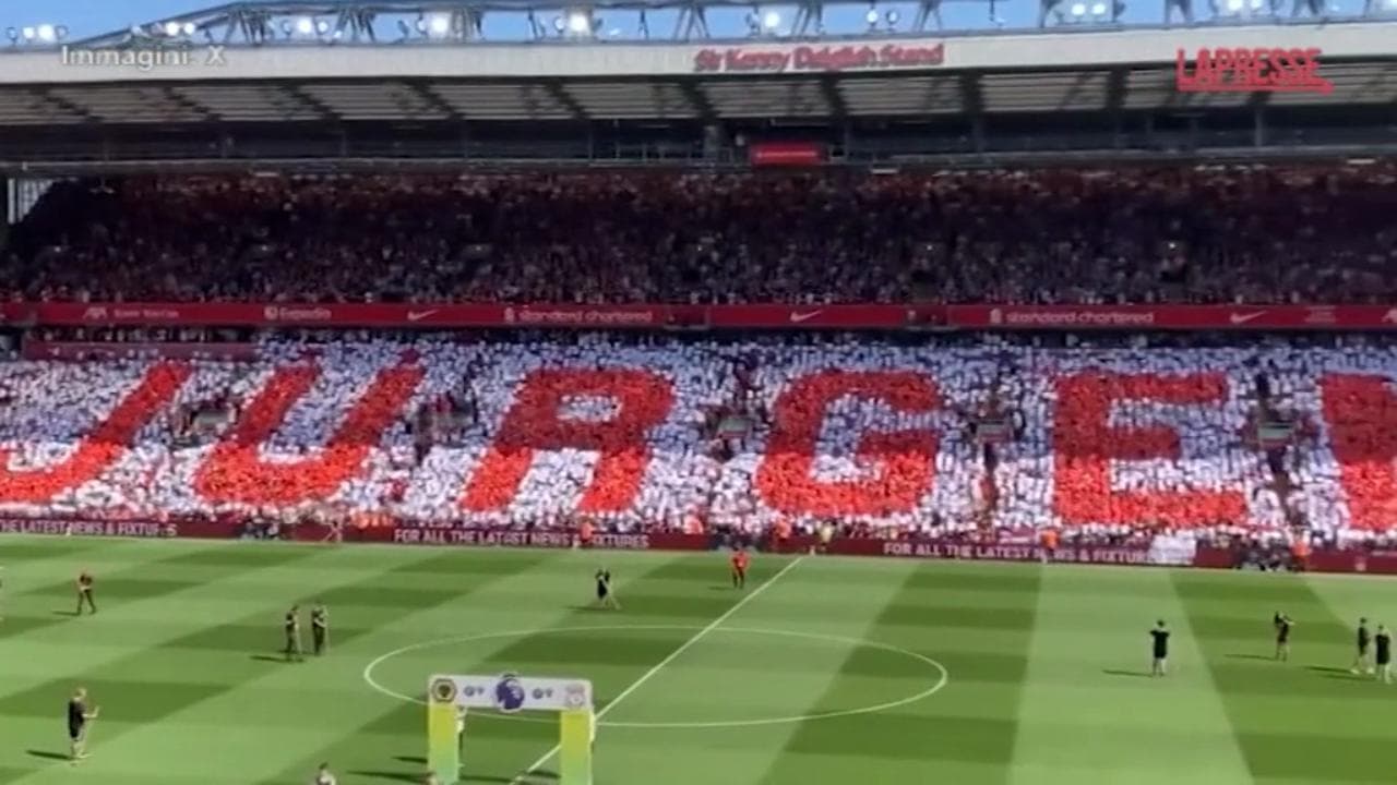 Liverpool, ultima partita per Klopp alla guida dei 'Reds': la coreografia dei tifosi all' Anfield è spettacolare