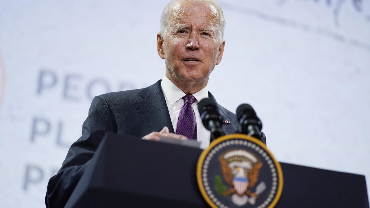 Biden racconta l'incontro con Papa Francesco: "È un uomo genuino, mi ha parlato di mio figlio"