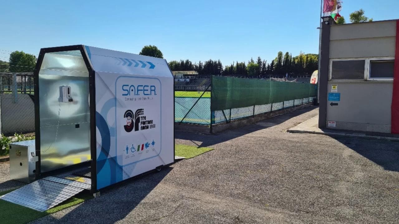 Europei, ecco la 'cabina sanificante': la speciale tecnologia nel ritiro della Svizzera