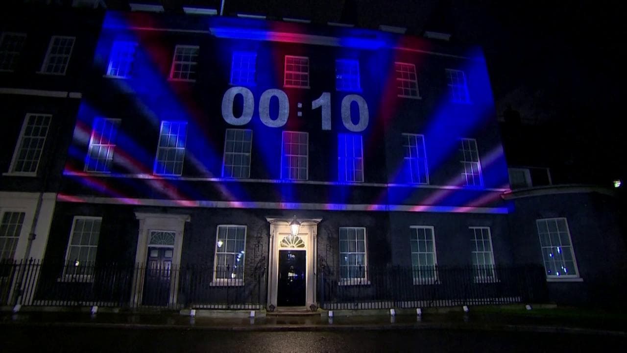 Brexit, il conto alla rovescia sulla facciata di Downing Street